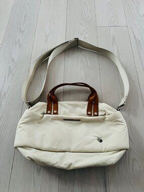 Mandarina Duck Crossbody Zip Tote Handbag Off White / Tan